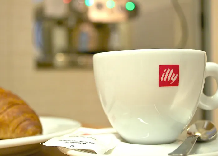 Nuovo Centro 2* Τεργέστη