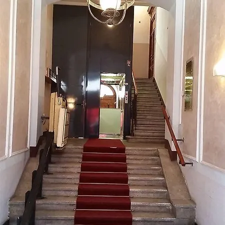 Nuovo Centro Szálloda Trieszt