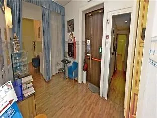 Szálloda Nuovo Centro 2*