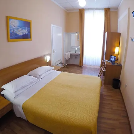 Nuovo Centro Szálloda 2*